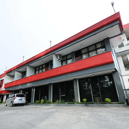 Hotel Benteng Букіттінгі Екстер'єр фото