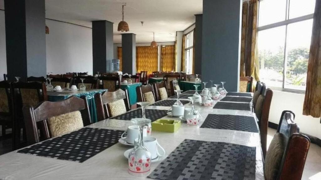 Hotel Benteng Букіттінгі Екстер'єр фото