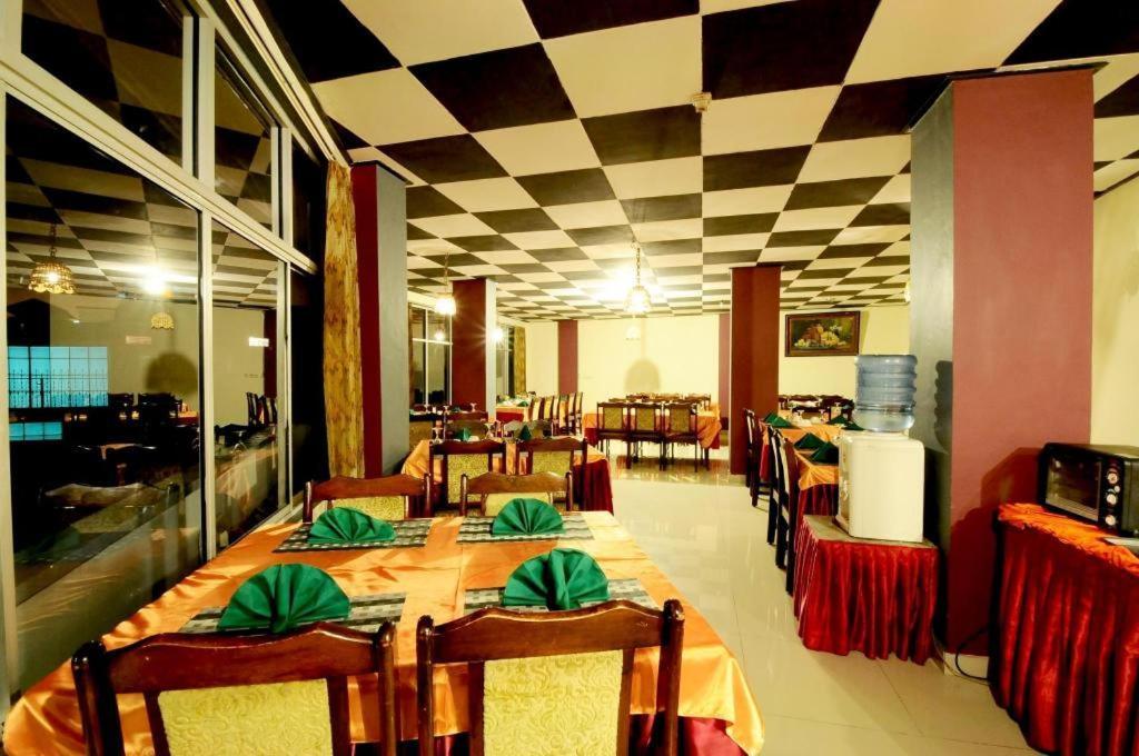 Hotel Benteng Букіттінгі Екстер'єр фото