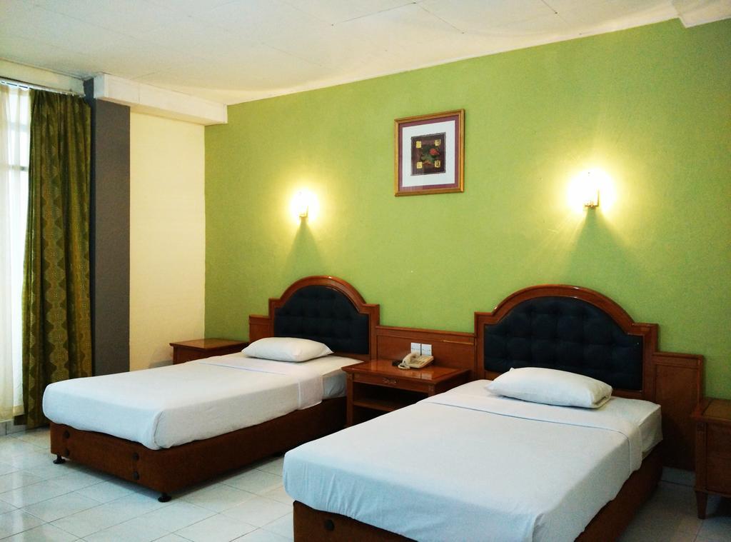 Hotel Benteng Букіттінгі Екстер'єр фото